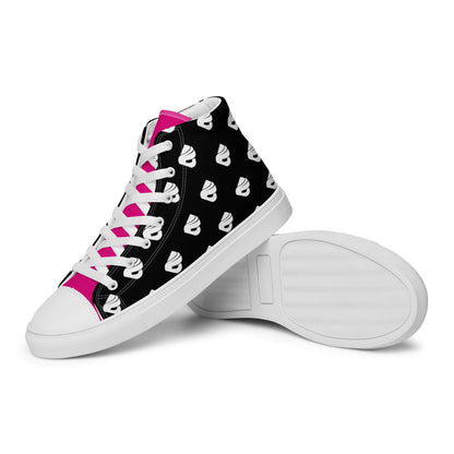 High-Top Leinenschuhe für Herren N°7, handgefertigt und trendig mit schwarzen und weißen Farbtönen, aus Leinen mit Kunstlederzehenkappe.