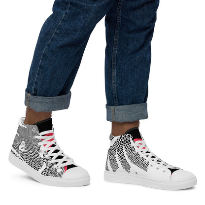 High-Top Leinenschuhe für Herren N°6 with black and white pattern worn with jeans folded at the ankle.