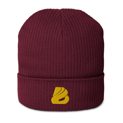 Gerippte Bio-Beanie N°1 aus Bio-Baumwolle in Dunkelrot mit gelbem Logo, stilvoll und umweltfreundlich für den Alltag.