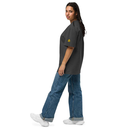 Oversized T-Shirt mit verwaschenem Look N°0 in dunklem Farbton, ideal für vielseitige, modische Outfits mit einer Retro-Note