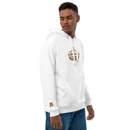Model wearing Hochwertiger Öko Kapuzenpullover N°10, a white hoodie made from organic and recycled materials, with a front pocket.
