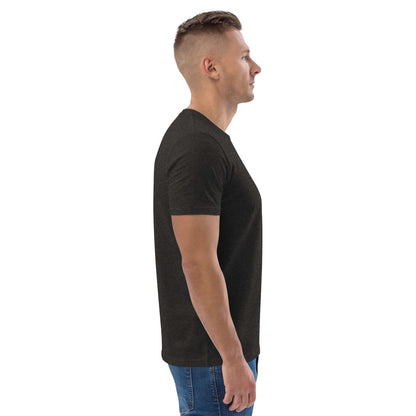 Side view of a model wearing a black Unisex-Bio-Baumwoll-T-Shirt N°1 made from 100% organic cotton, showcasing its medium-fit design.