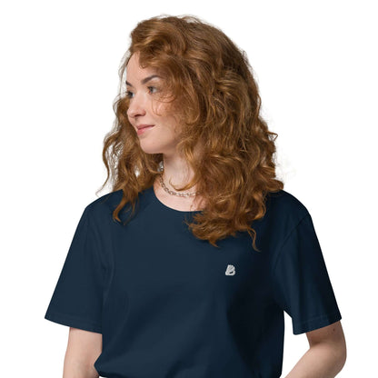 Woman wearing Unisex-Bio-Baumwoll-T-Shirt N°2, eco-friendly blue organic cotton