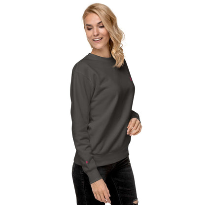 Person wearing Unisex-Premium-Pullover N°1 with ribbed crew neck and long sleeves, ideal for a streetwear look with a soft fleece interior.