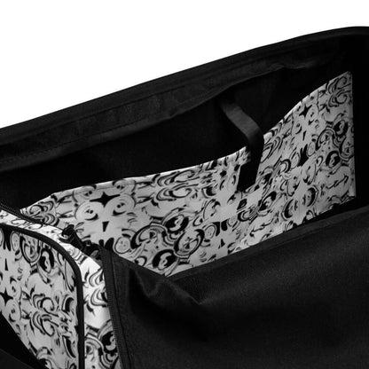 Interior view of Weekender N°9 showing spacious compartments and zippered pocket for valuables, ideal for travel and gym use.