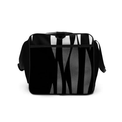 Weekender N°3 black and white travel bag with adjustable shoulder straps, designed for daily errands and gym use.