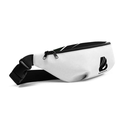 Gürteltasche N°0 in Weiß mit verstellbarem Riemen und Innentasche, ideal für Festivals und Reisen.