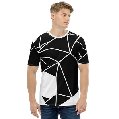 Herren-T-Shirt N°10 in black and white geometric design, worn by model. Premium knit, four-way stretch fabric for comfort.