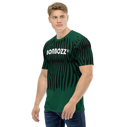 Herren-T-Shirt N°1 in green with black stripes, featuring a comfortable polyester-jersey blend and four-way stretch, worn by a male model.