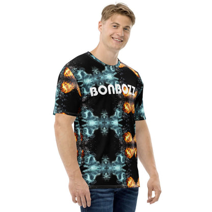 Herren-T-Shirt N°5 in vibrant pattern worn by model, showcasing premium knit fabric with a comfortable fit and four-way stretch.
