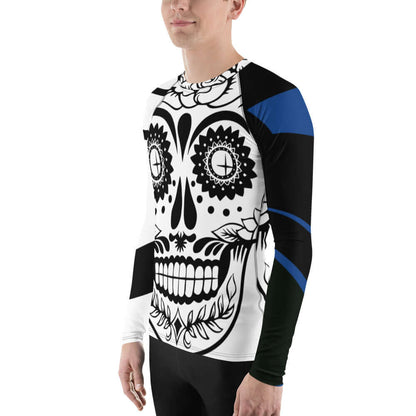 Herren-Rash-Guard N°20, long-sleeve, black and white sugar skull design with blue accents, ergonomic seams for comfort and protection