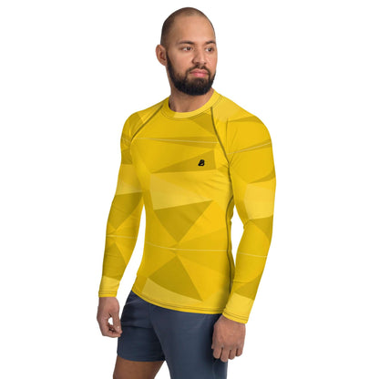 Mann trägt gelben Herren-Rash-Guard N°31 mit langen Ärmeln, perfekt gegen Sonnenbrand und Wind, ergonomische Nähte und komfortable Passform.