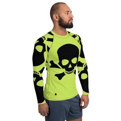 Man wearing Herren-Rash-Guard N°14 with skull design, perfect for outdoor sports. Comfortable, stretchy, long sleeve protection.