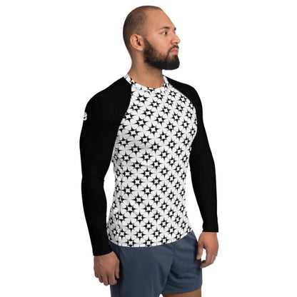 Model wearing Herren-Rash-Guard N°16, a comfortable long-sleeve shirt for sun protection, featuring a stylish black and white pattern.