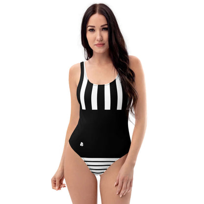 Einteiliger Badeanzug N°1 in Schwarz-Weiß mit U-Ausschnitt und schmeichelhaftem Design, perfekt für den Strand oder Pool.