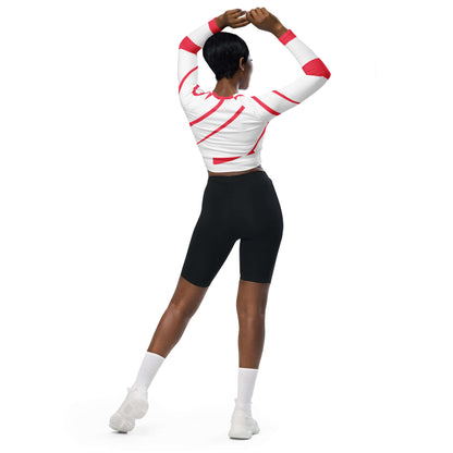 Recyceltes Langarm Crop Top mit Allover-Druck N°1 in Weiß und Rot, ideal für Sport- und Athleisure-Looks, Rückansicht in Bewegung