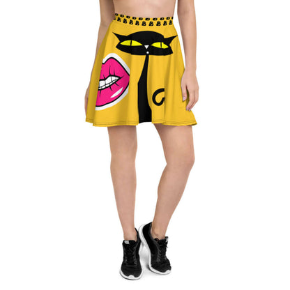 Model wearing Skater-Rock N°6 with colorful graphic design, showcasing flared silhouette and elastic waistband for a comfortable fit.