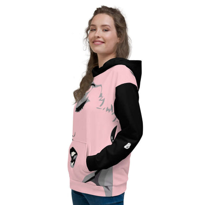 Model wearing Unisex-Kapuzenpullover N°24 with vibrant print and soft inner lining.