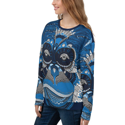 Unisex-Pullover N°4 with intricate blue and black design, showcasing soft cotton-feel fabric and brushed fleece for comfort.