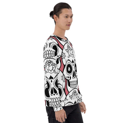 Unisex-Pullover N°19 with skull design, worn by a model showcasing the detailed print and comfortable fit, ideal for fashion enthusiasts.