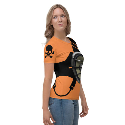 Woman wearing Damen-T-Shirt N°6 in orange with black skull print, showcasing four-way stretch and comfortable fit.
