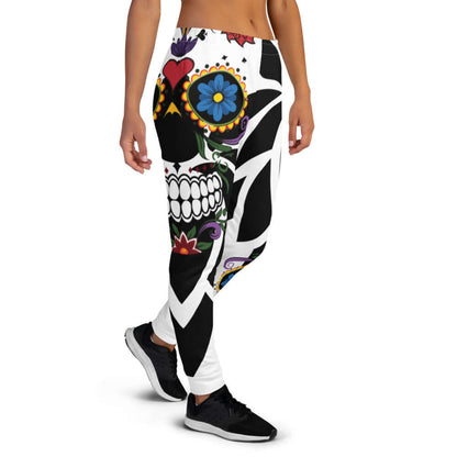 Damen-Jogginghose N°2 with colorful skull print, soft cotton feel, and cuffed legs, perfect for stylish comfort.