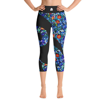 Yoga-Capri-Leggings N°0 with colorful mosaic pattern, high waistband, stretchy fabric, ideal for yoga, gym, or lounging.