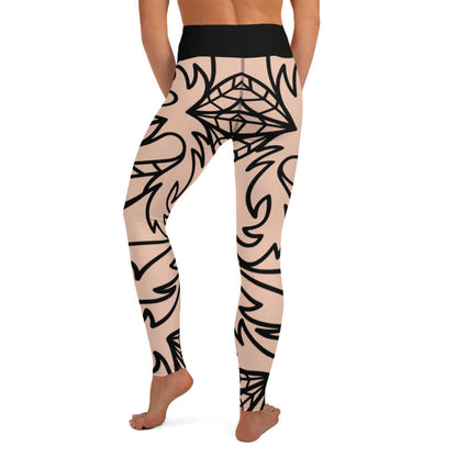 Yoga-Leggings N°10 with tribal pattern, super soft and stretchy fabric, featuring a high waistband for comfort during practice.