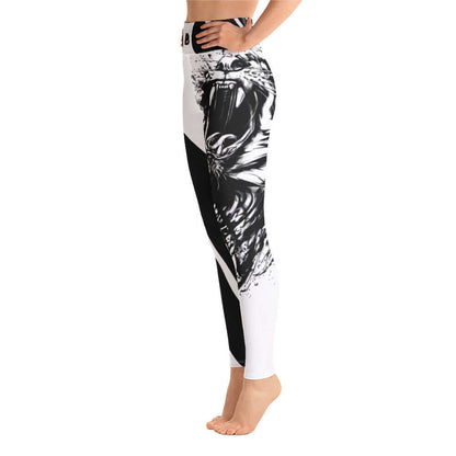 Side view of Yoga-Leggings N°28 featuring black and white design, super soft, stretchy fabric, high waist for comfortable yoga practice.