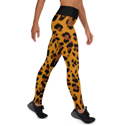 Person wearing Yoga Leggings N°35 with leopard print design, showcasing stretch and comfort for yoga sessions.