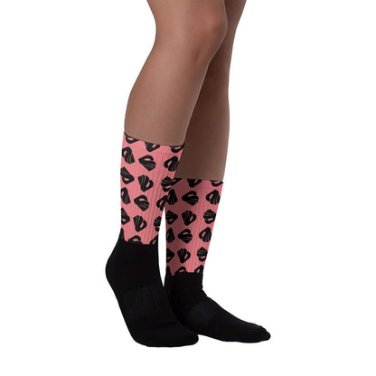 Socken N°7 with padded soles, black feet, vibrant colored leg designs, perfect blend of nylon, cotton, elastane; comfortable and stylish.