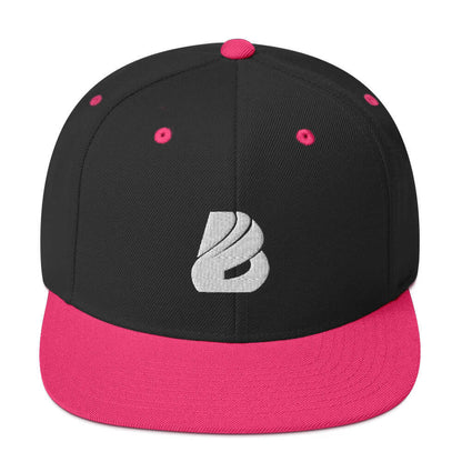 Black and pink Snapback-Cap N°0 with embroidered logo, flat brim, adjustable snap closure, classic fit