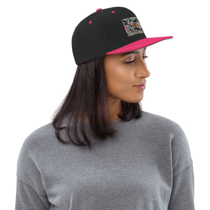 Model wearing Snapback-Cap N°6 with classic fit, flat brim, pink accents, and adjustable snap closure.