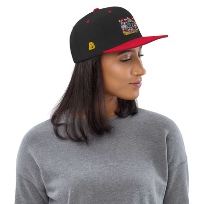 Woman wearing Snapback-Cap N°4 with a flat brim and adjustable snap closure, showing classic fit and structured 6-panel design.