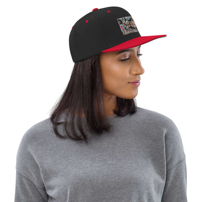 Woman wearing Snapback-Cap N°6 with red and black design, classic fit, and flat brim.