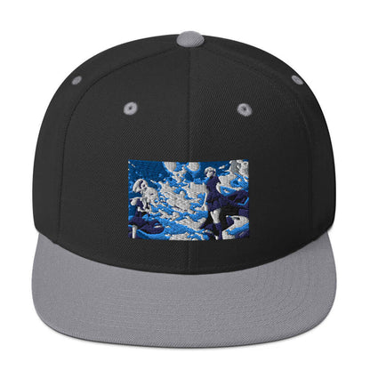 Snapback-Cap N°5 with classic fit, flat brim, embroidered design, adjustable snap closure, ideal for stylish and comfortable wear.