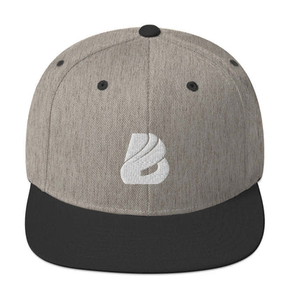 Snapback-Cap N°0 with classic fit, flat brim, adjustable closure, 80% acrylic, 20% wool, structured six-panel high-profile design