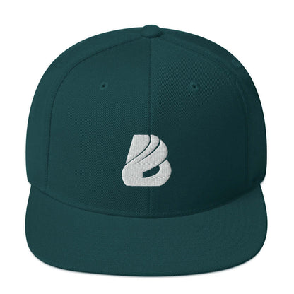 Snapback-Cap N°0 with classic fit, flat brim, and adjustable closure featuring a structured, high-profile design in dark green.
