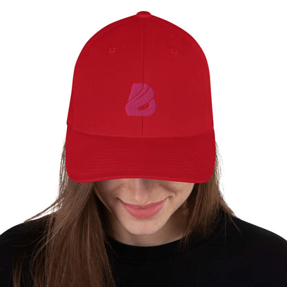 Strukturierte Cord-Cap N°0 in rot, mid-profile, mit elastischem Stretch-Band und gewölbtem Schirm. Ideal für Komfort und Stil.