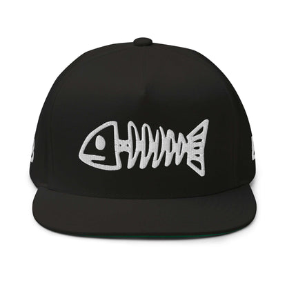 Flat Bill-Cap N°3 with fishbone design, green under visor, structured high-profile, snapback closure. Black cotton cord classic cap.