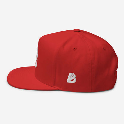 Flat Bill-Cap N°0 in red with green underbill, structured 5-panel design, 100% cotton corduroy, snapback closure, classic yet vibrant.