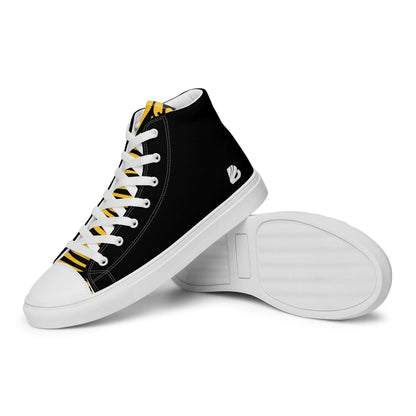 High-Top Leinenschuhe für Herren N°3, schwarze handgefertigte Sneaker mit weißer Sohle und Schnürsenkeln, seitliche Ansicht
