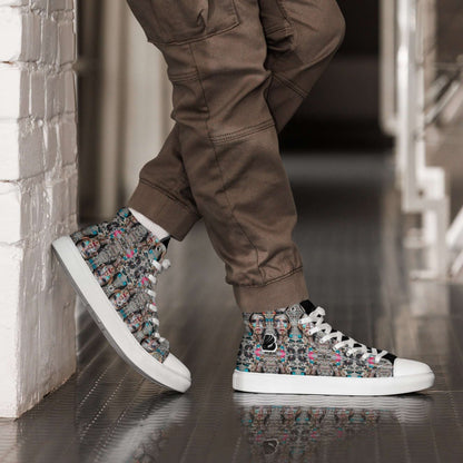 Person wearing High-Top Leinenschuhe für Herren N°0 with unique pattern, shown in a stylish outfit, highlighting shoe's craftsmanship.