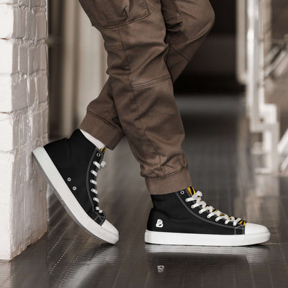 Stylish High-Top Leinenschuhe für Herren N°3 with black design and white laces, enhancing casual wear.