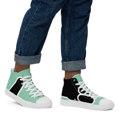 High-Top Leinenschuhe für Herren N°1 in mintgrün und schwarz getragen mit Jeans. Handgefertigte, trendige Leinenschuhe mit EVA-Gummisohle.
