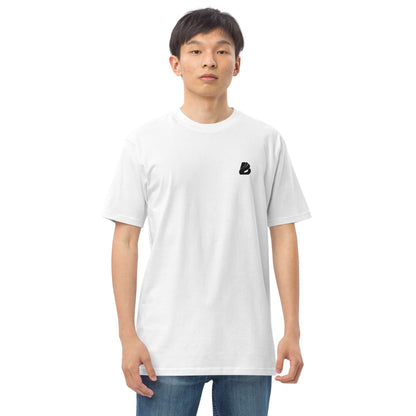 Schweres Premium T-Shirt für Herren N°0 in Weiß, getragen von einem Mann, zeigt die strukturierte Passform und hochwertige Baumwolle.