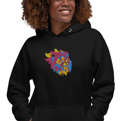 Unisex-Kapuzenpullover N°40 with colorful lion design, featuring kangaroo pocket and hood, model wearing it with a smile.