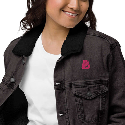 Unisex Sherpa Jeansjacke N°1 in black, featuring cozy sherpa lining for warmth and style.
