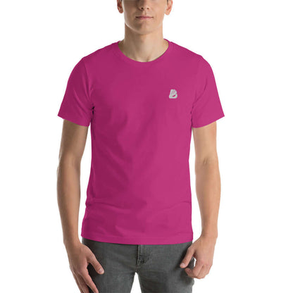 Kurzärmeliges Unisex-T-Shirt N°4 in pink, made of 100% cotton, offering a soft, lightweight feel with perfect elasticity and durability.