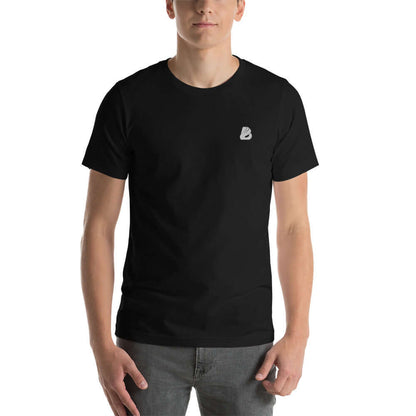 Kurzärmeliges Unisex-T-Shirt N°4 in black, featuring soft and lightweight 100% cotton, pre-shrunk fabric with shoulder-to-shoulder taping.